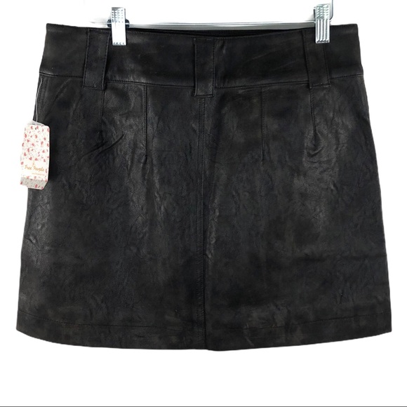 🆕 Free People Faux Leather Carson Utility Skirt - Picture 3 of 7